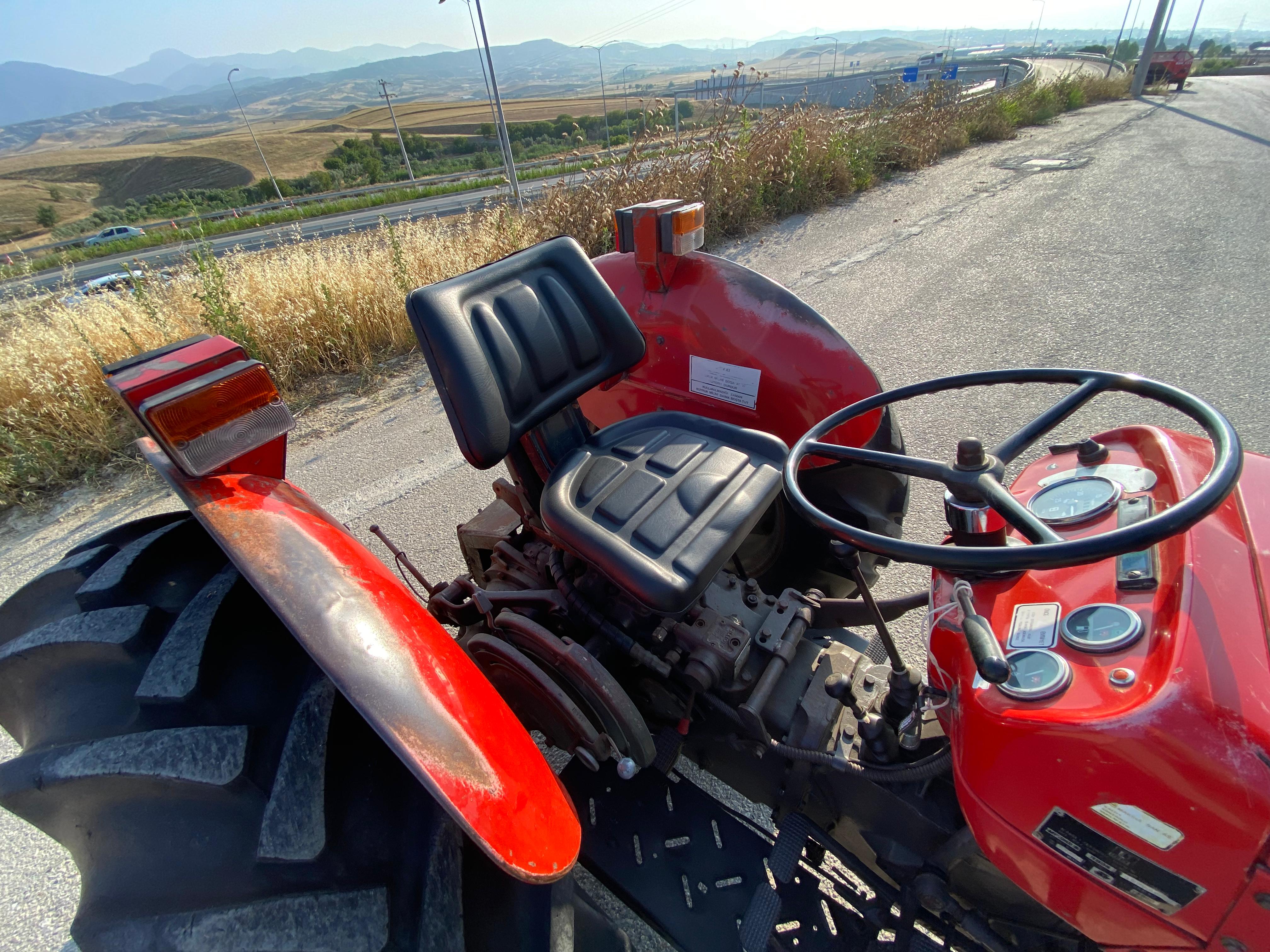 1995 240 Massey Motor